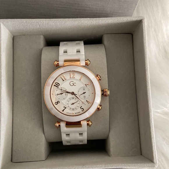 New GC PRIMECHIC ROSE GOLD CERAMIC Women's Watch - Picture 1 of 10